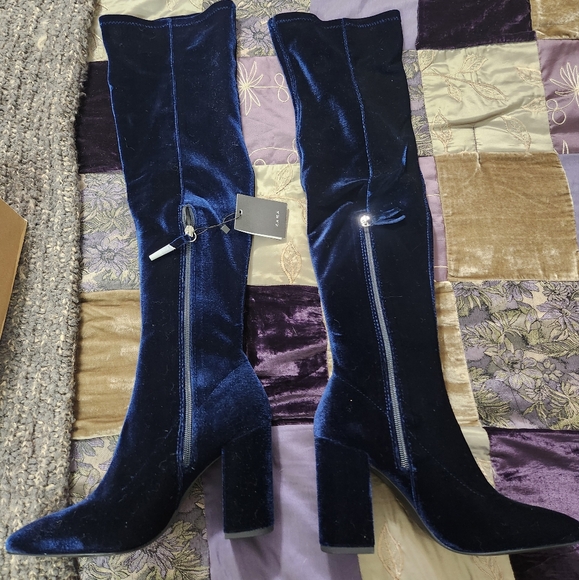 Zara Over The Knee Velvet Boots - Picture 3 of 8